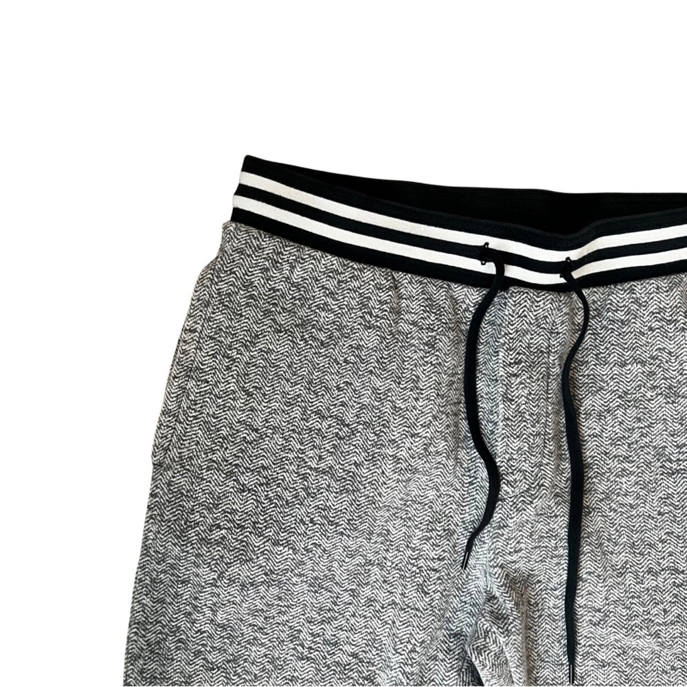 American Eagle Outfitters Gray Joggers with Striped Cuffs - Picture 8 of 9